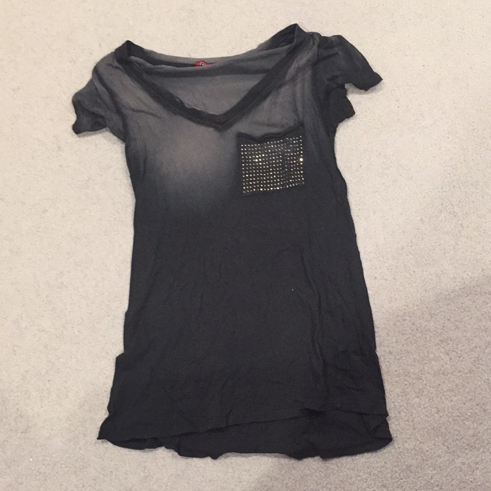 Short Sleeve Ombré v-neck